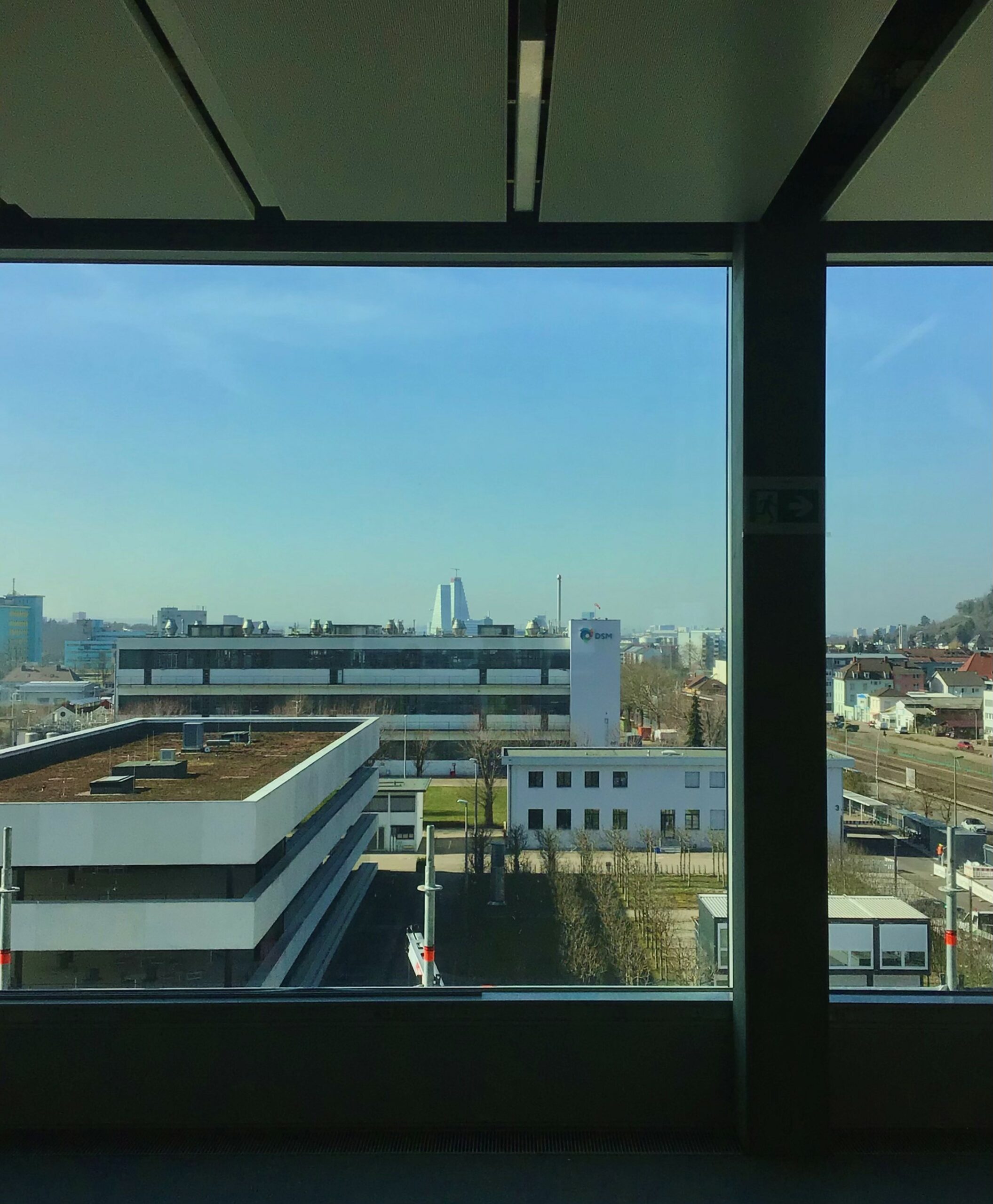 Ausblick aus dem 4. OG auf Basel